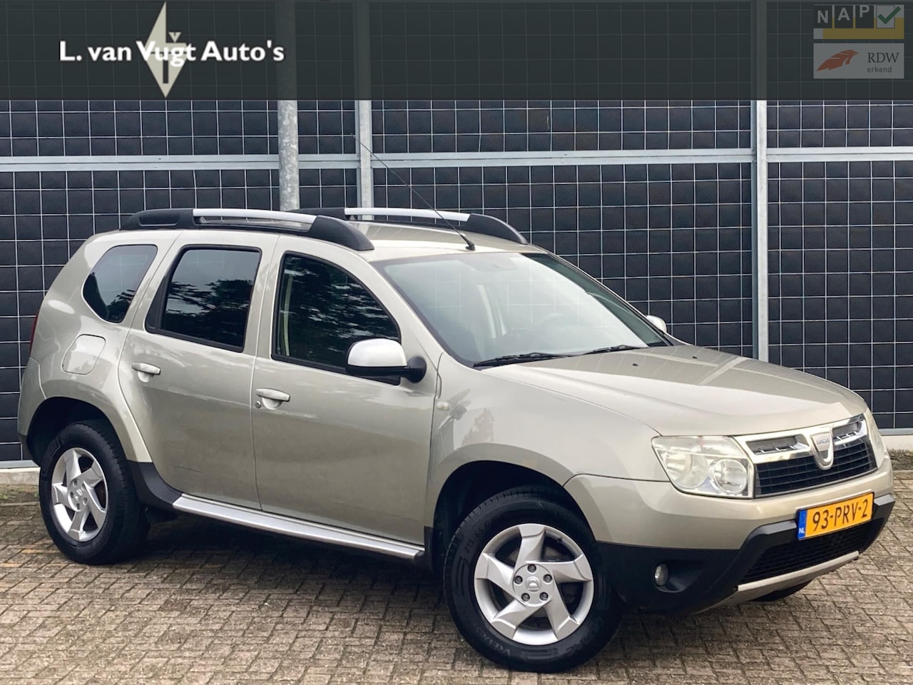 Dacia Duster - 1.6 Lauréate 2wd 1.6 Lauréate 2wd - AutoWereld.nl