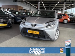Toyota Aygo X - 1.0 VVT-i MT Play 5-drs. CAMERA/CARPLAY/DAB/ADAPT.CRUISE