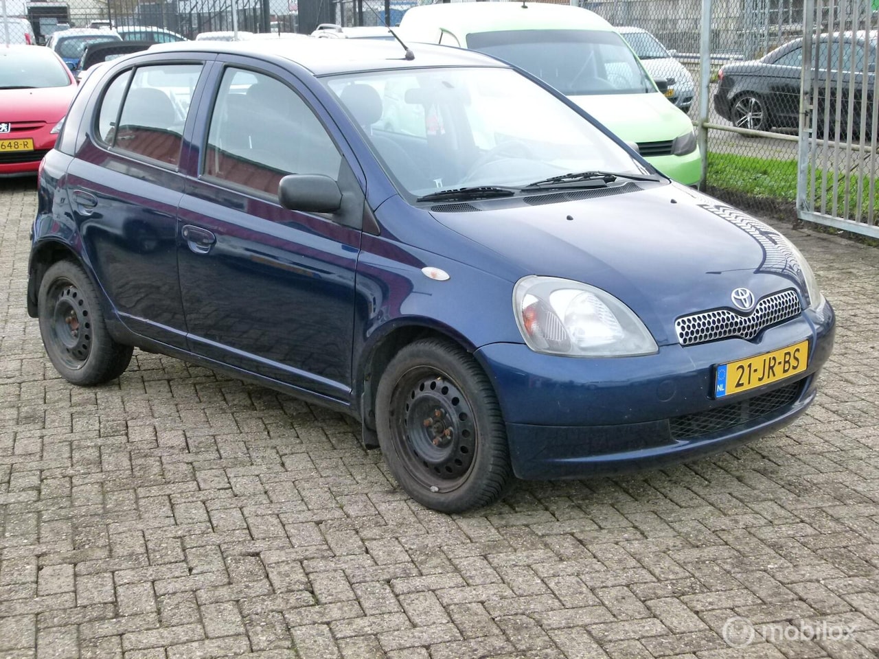 Toyota Yaris - 1.3-16V VVT-i met ABS airco nwe. APK STEEKPROEF - AutoWereld.nl