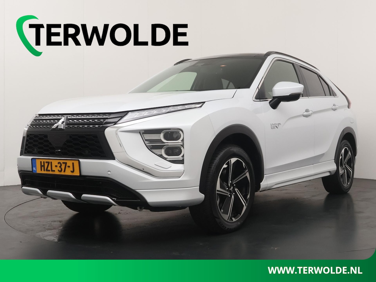 Mitsubishi Eclipse Cross - 2.4 PHEV Kaiteki | Leder | Schuifdak | - AutoWereld.nl