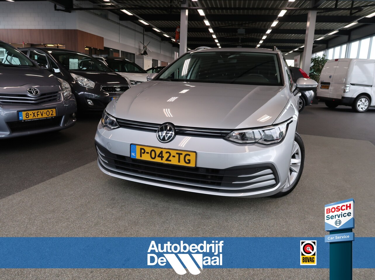Volkswagen Golf Variant - 1.0 eTSI 110pk DSG VIRTUAL/SFEER/CARPLAY/NAVI/PDC/WINTERPACK - AutoWereld.nl