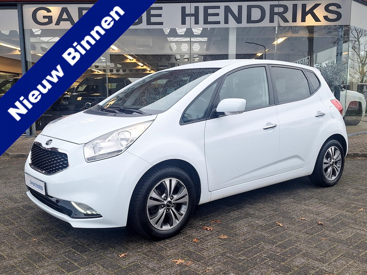 Kia Venga - 1.6 CVVT DynamicPLusLine DCT Automaat | Trekhaak | Dealer onderhouden | Navi | Climate | S - AutoWereld.nl