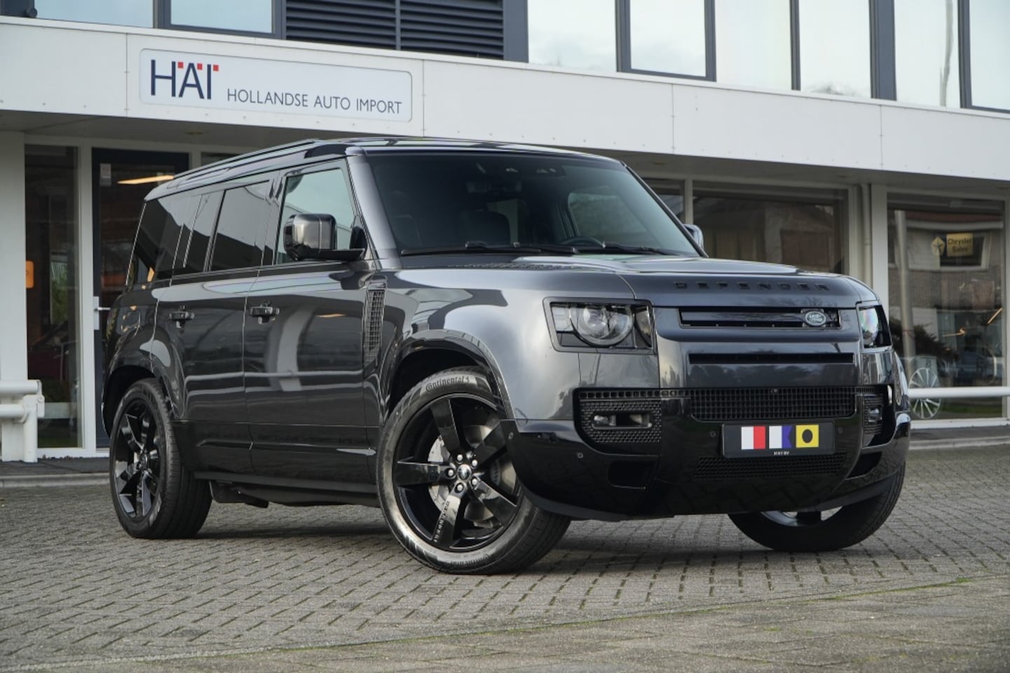 Land Rover Defender 110 - 2.0 P300e X-Dynamic HSE I Pano I 22 Inch I Head-up I Trekhaak I - AutoWereld.nl