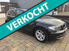 BMW 1-serie - 1-serie 118i Business Line 5 deurs / Clima Airco / NAP / Boekjes aanwezig / APK Juni 2026/