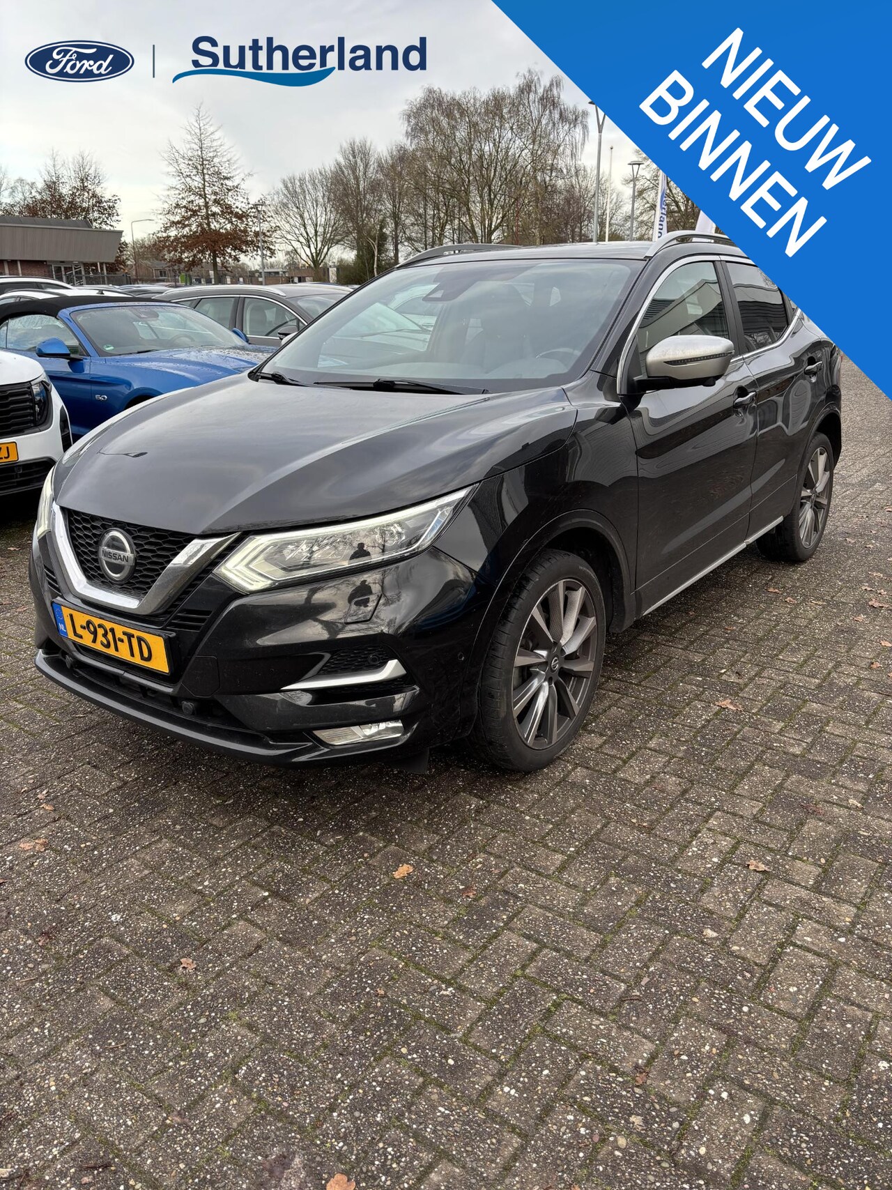 Nissan Qashqai - 1.3 DIG-T Tekna + 160pk Automaat | Trekhaak | Achteruitrijcamera | Lederen bekleding | Sto - AutoWereld.nl