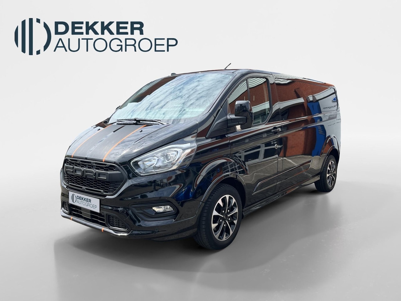 Ford Transit Custom - 320 2.0 TDCI L2H1 Sport Dubbele Cabine - AutoWereld.nl