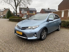 Toyota Auris Touring Sports - 1.8 Hybrid Lease
