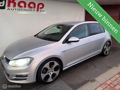 Volkswagen Golf - 1.4 TSI ACT Highline R-line