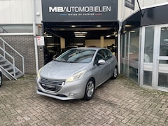 Peugeot 208 - 1.4 VTi Allure/Airco/Clima/NAP/APK/Zilver/Half leder Interieur