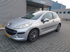 Peugeot 207 - 1.4-16V XR