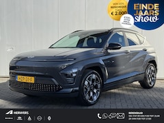 Hyundai Kona Electric - Comfort Smart 65.4 kWh / Navigatie / 19" Lm velgen / Elektrisch bedienbare achterklep / St