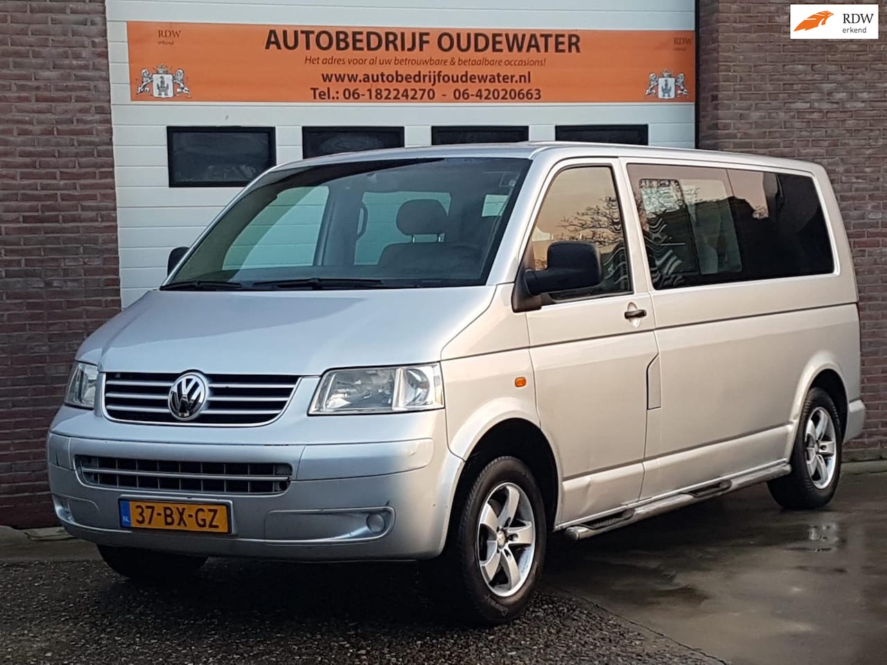 Volkswagen Transporter Kombi - 1.9 TDI 340 Trendline - AutoWereld.nl