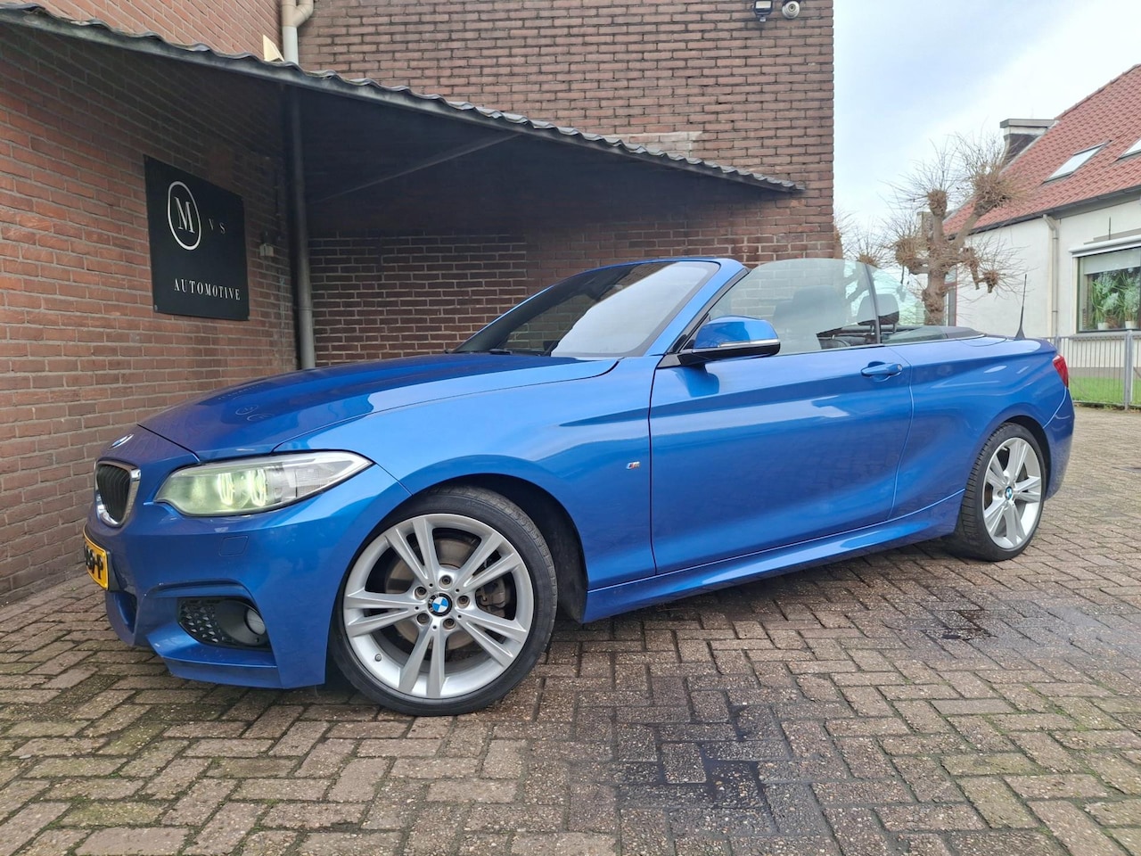 BMW 2-serie Cabrio - 220i High Executive M-Sport Apple Carplay / Harman & Kardon / Led Verlichting / Parkeer Se - AutoWereld.nl