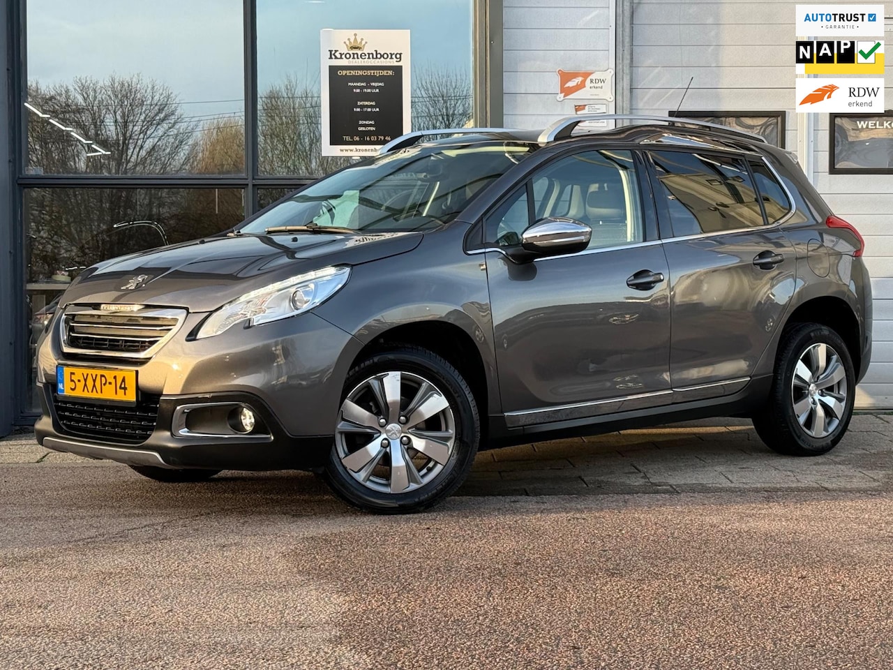 Peugeot 2008 - 1.2 PureTech Allure 1.2 PureTech Allure, Pano, NAP, NAVI - AutoWereld.nl