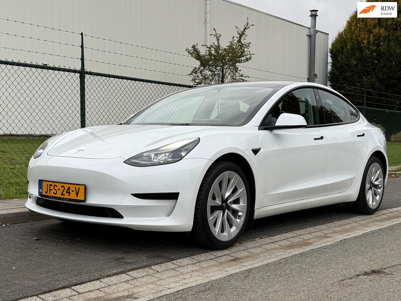Tesla Model 3 - Standard RWD Plus 60 kWh Enhanced Autopilot 19 inch SoH 96,1 - AutoWereld.nl