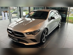 Mercedes-Benz CLA-klasse Shooting Brake - 180 Luxury Line Particulier , ik ben de 1e Eigenaar van deze mooie  , Mercedes CLA Shooting Brake ( FACE L