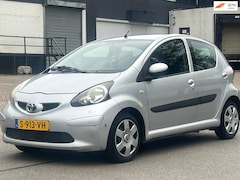 Toyota Aygo - 1.0-12V