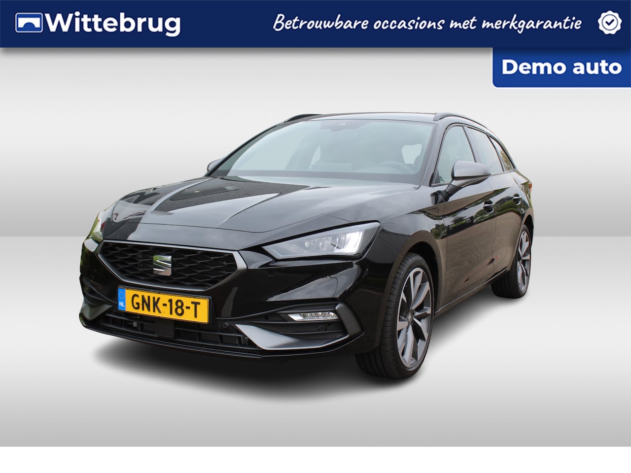 SEAT Leon Sportstourer - 1.5 TSI e-Hybrid FR PHEV First Edition 130 km range / Camera / Navigatiesysteem - AutoWereld.nl