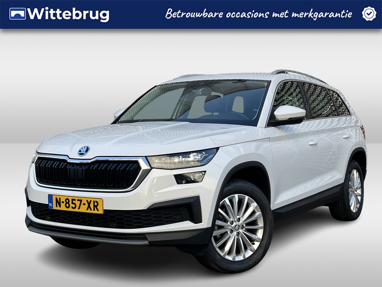 Skoda Kodiaq - 1.5 TSI Business Edition / Digitaal dashboard / Navigatie / App connect / Camera / Parkeer - AutoWereld.nl