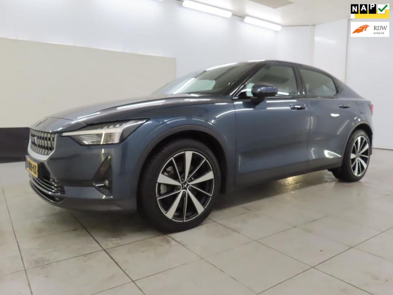 Polestar 2 - Long Range Dual Motor Launch Edition 78kWh | SOH 92% | Panoramadak | Harman Kardon | 1e Ei - AutoWereld.nl