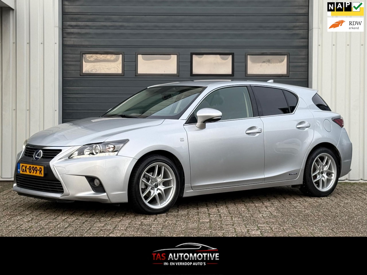 Lexus CT 200h - 25th Edition 2e EIG / NAVI / CRUISE / CLIMA - AutoWereld.nl