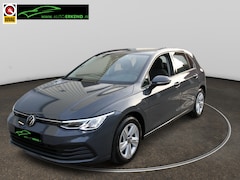 Volkswagen Golf - 1.0 eTSI Life Business