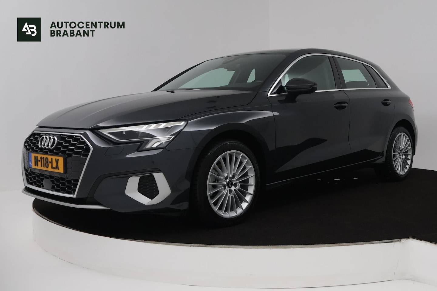 Audi A3 Sportback - 30 TFSI Advanced edition (LANE-ASSIST, NAVIGATIE, CRUISE CONTROL ADAPTIEF, AUTOMAAT, PARKE - AutoWereld.nl