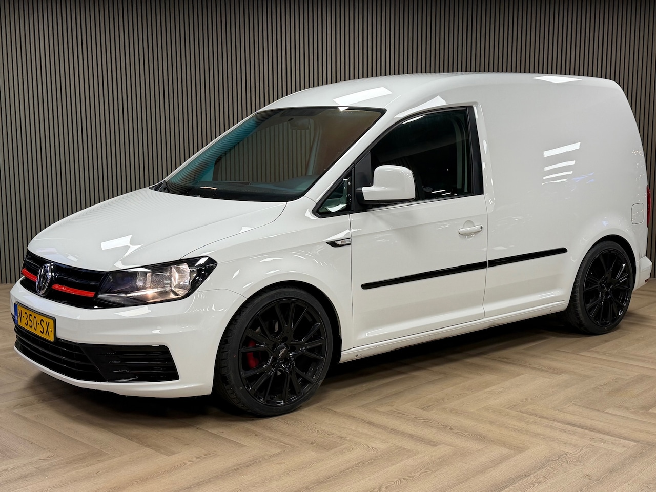 Volkswagen Caddy - 2.0 TDI L1H1 BMT Economy Business R NAP AIRCO CRUISE CONTROL - AutoWereld.nl