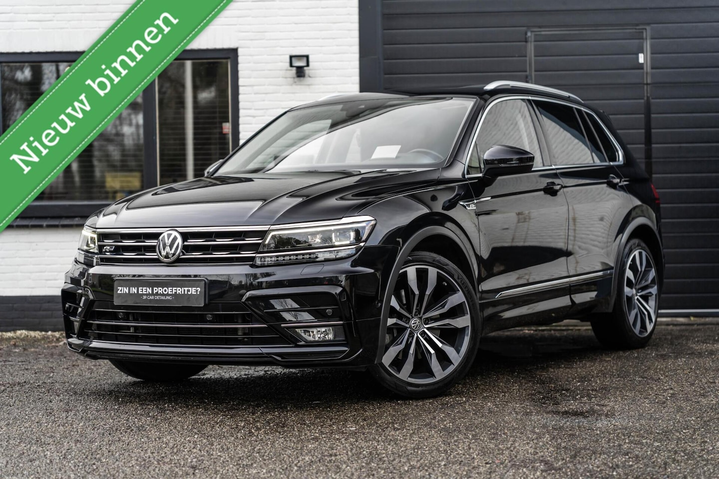 Volkswagen Tiguan - 2.0 TSI 4Motion Highline Pano LED Trekh HU - AutoWereld.nl