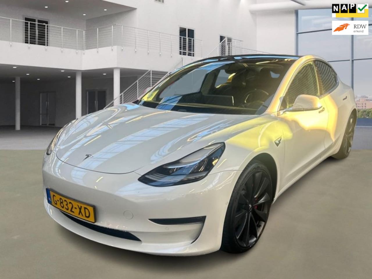 Tesla Model 3 - Performance AWD 75 kWh | SOH 87% | 20 Inch Performance velgen | Autopilot | 1e Eigenaar | - AutoWereld.nl