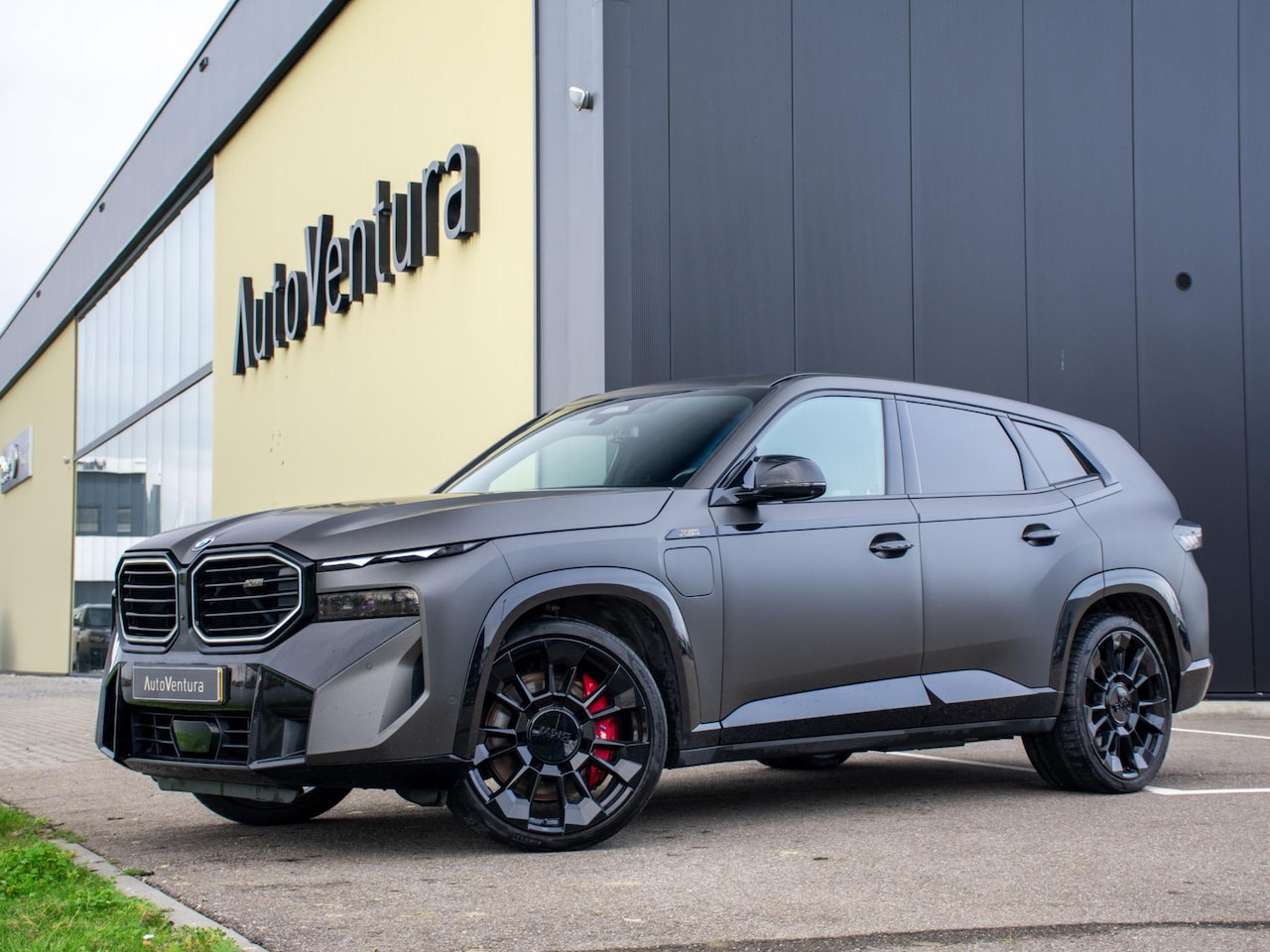 BMW XM - PHEV 30 kWh | 653 pk | Bowers & Wilkins | Stoelmassage | Softclose | Trekhaak | - AutoWereld.nl