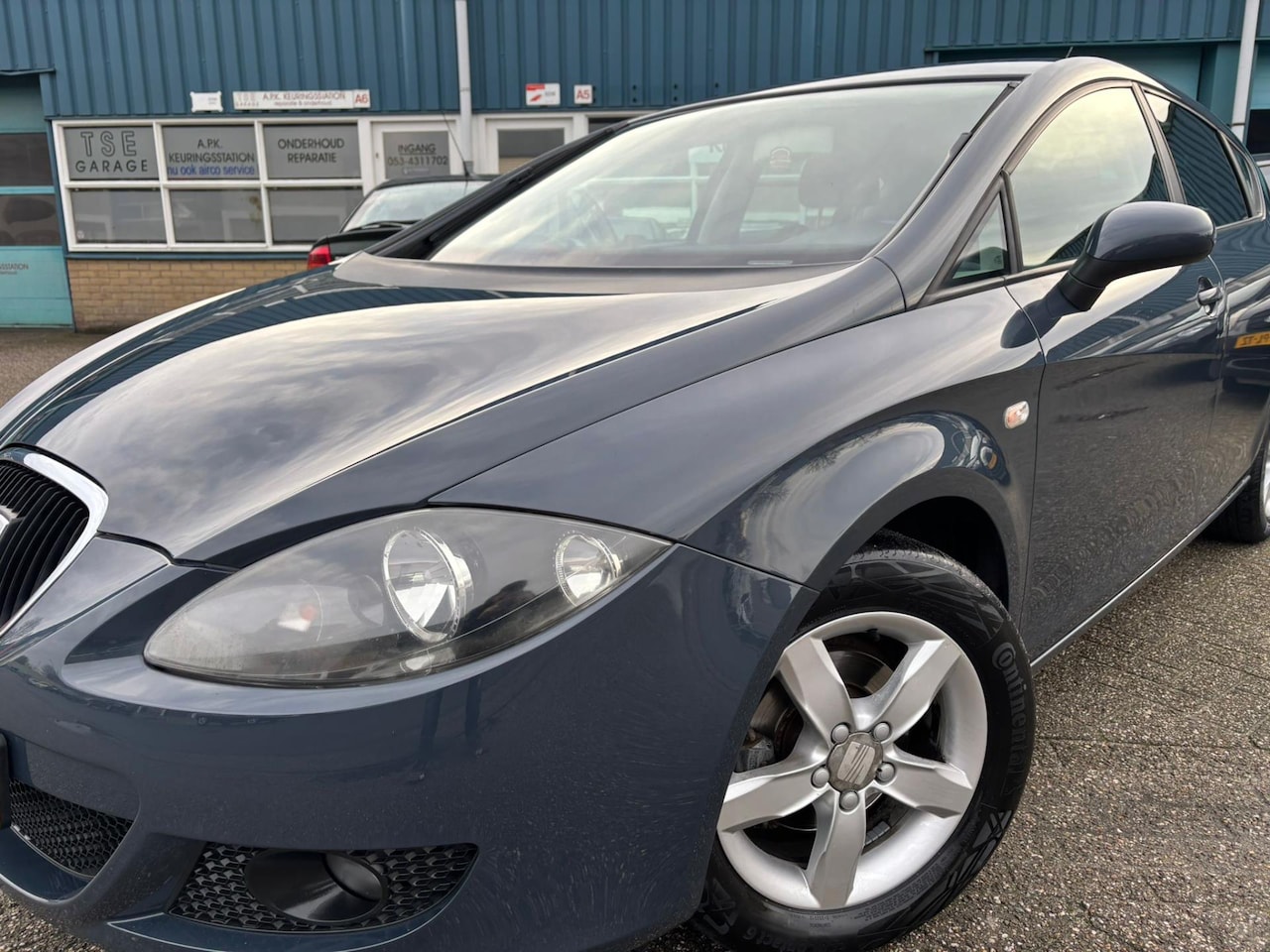 SEAT Leon - 1.6 25 Edition I Airco | Cruise Control | LM Velgen | Radio | Nieuwe Distr.riem |Nieuwe W- - AutoWereld.nl