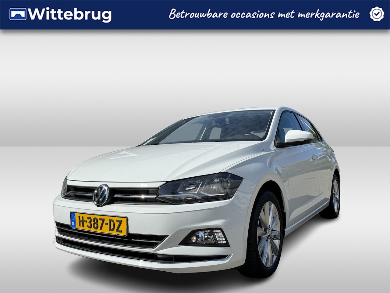 Volkswagen Polo - 1.0 TSI 95pk Highline / App-Connect / Clima / Trekhaak / 16" LMV - AutoWereld.nl