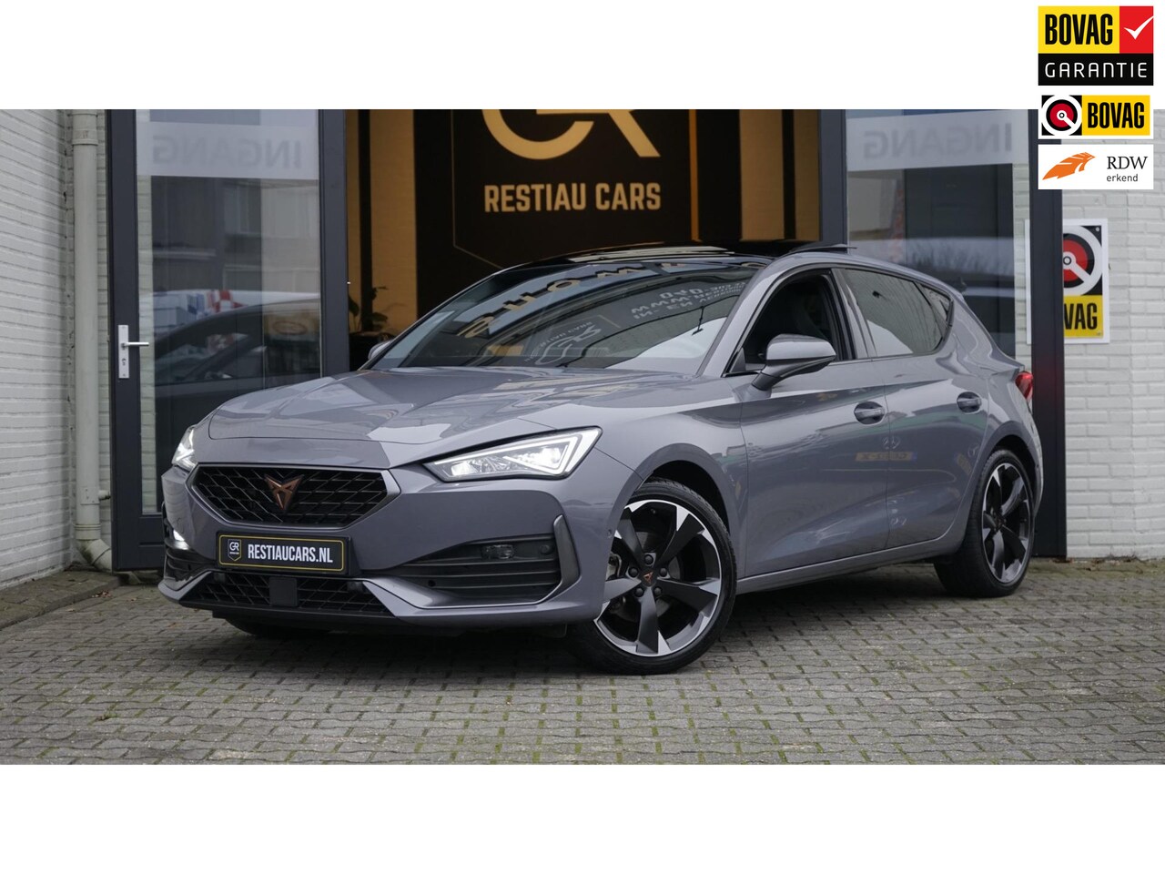 CUPRA Leon - 1.5 eTSI VZ AUTOMAAT-AMBIANCE-BEATS-CAMERA-FULL LED-KEYLESS-PANORAMA - AutoWereld.nl