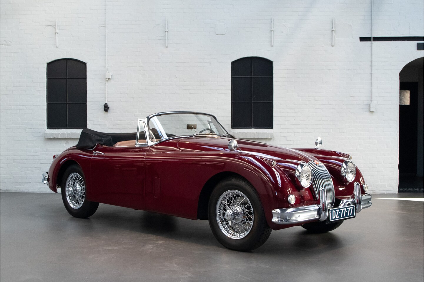 Jaguar XK - 150 3.8 DHC Overdrive Matching number / Matching colour - AutoWereld.nl