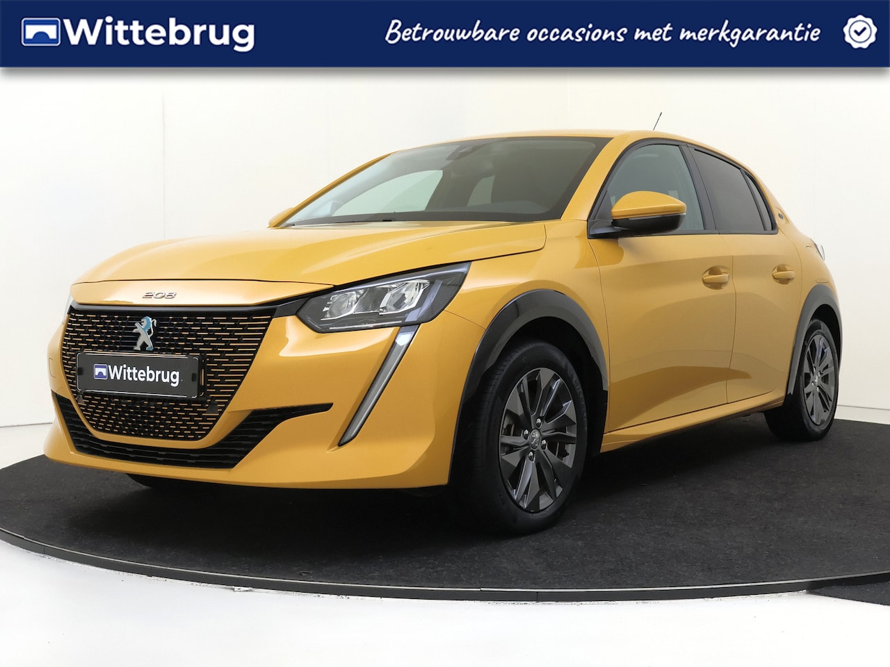 Peugeot e-208 - EV Allure 50 kWh Parkeerhulp | navigatie | Apple Carplay | Keyless Start | - AutoWereld.nl