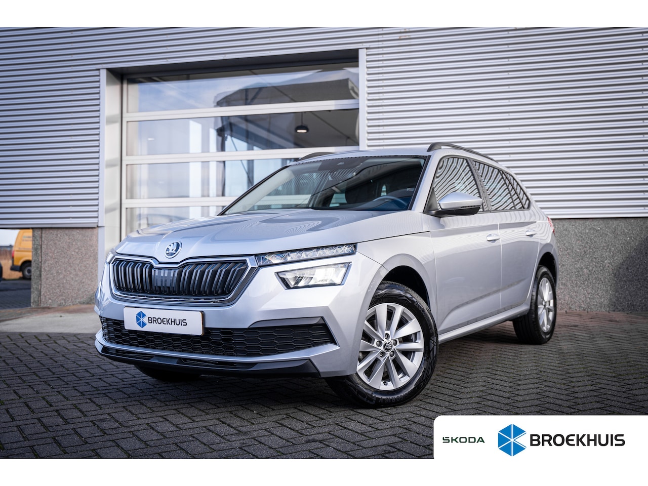 Skoda Kamiq - 1.0 TSI Ambition | Airco | Lichtmetalen velgen 10-spaaks 16" | Metaalkleur - AutoWereld.nl