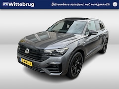 Volkswagen Touareg - 3.0 TSI 4MOTION R / AUTOMAAT/ PANO/ 462PK/ LUCHTVERING/ LEER/ HEAD-UP DISPLAY/ ADAPT. CRUI