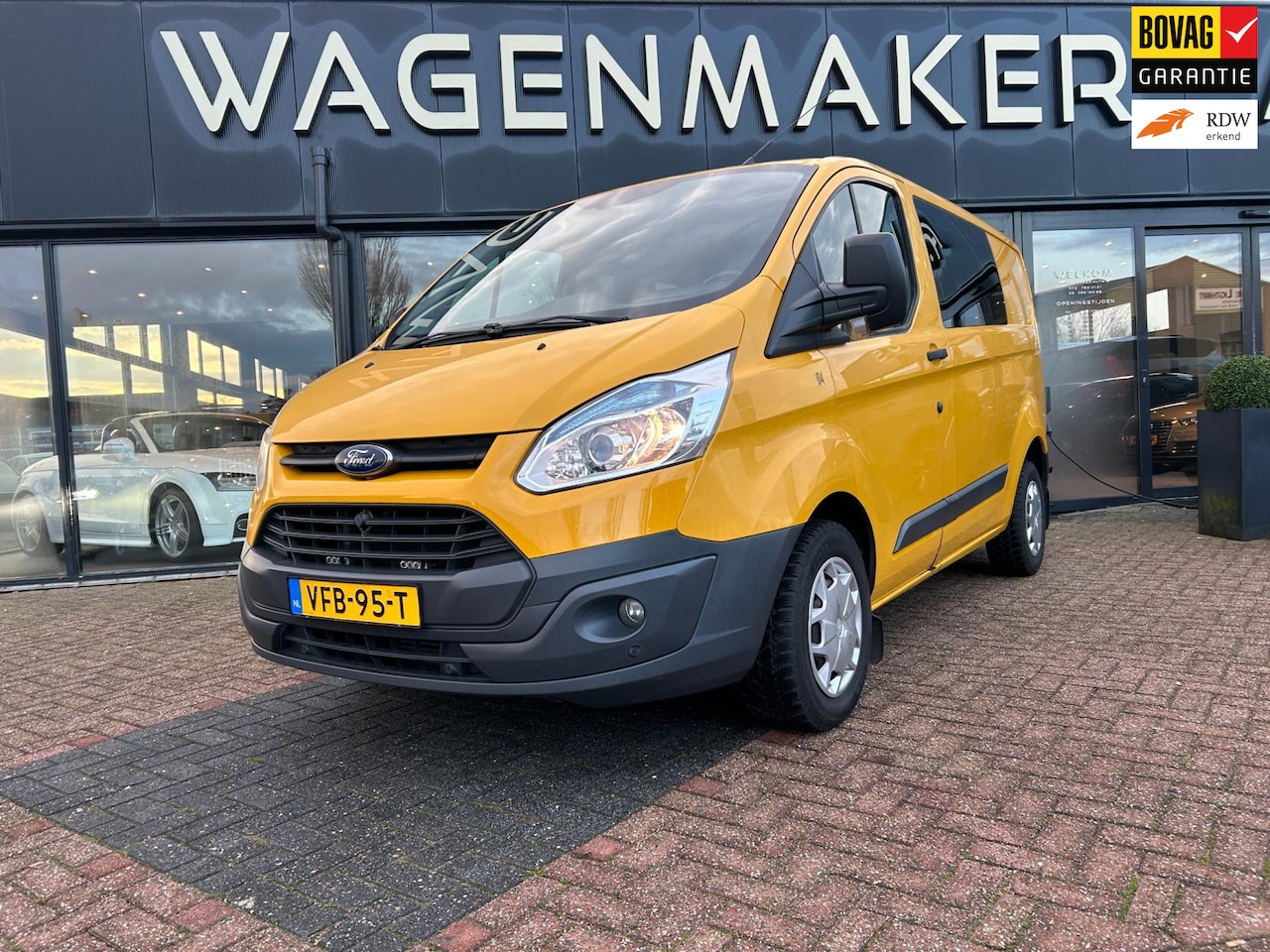 Ford Transit Custom - 270 2.2 TDCI L1H1 Ambiente Clima|6 pers! - AutoWereld.nl