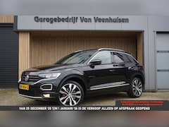 Volkswagen T-Roc - 2.0 TSI 190pk DSG 4Motion Sport Pano.Dak 19inch Suzuka Afn-Trekhaak Beats Virtual Cockpit
