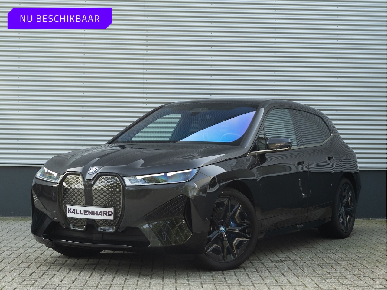 BMW iX - xDrive40 - Sportpakket - Pano - Trekhaak - Soft Close - Driving Ass Prof - Lasers - AutoWereld.nl