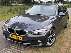 BMW 3-serie Touring - 320 D / 18 INCH / LEDER / 170DKM