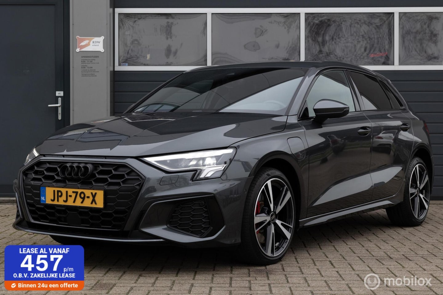 Audi A3 Sportback - 45 TFSI e S edition Competition S-LINE - AutoWereld.nl