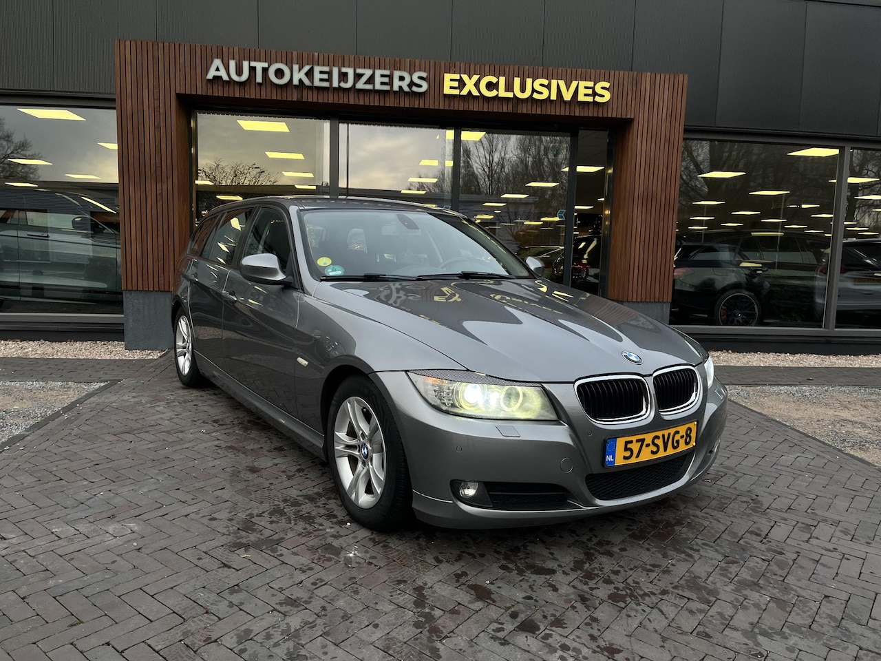 BMW 3-serie Touring - 320d Efficient Dynamics Edition Luxury Line Sportstoelen Navigatie PDC Cruise Xenon Trekha - AutoWereld.nl