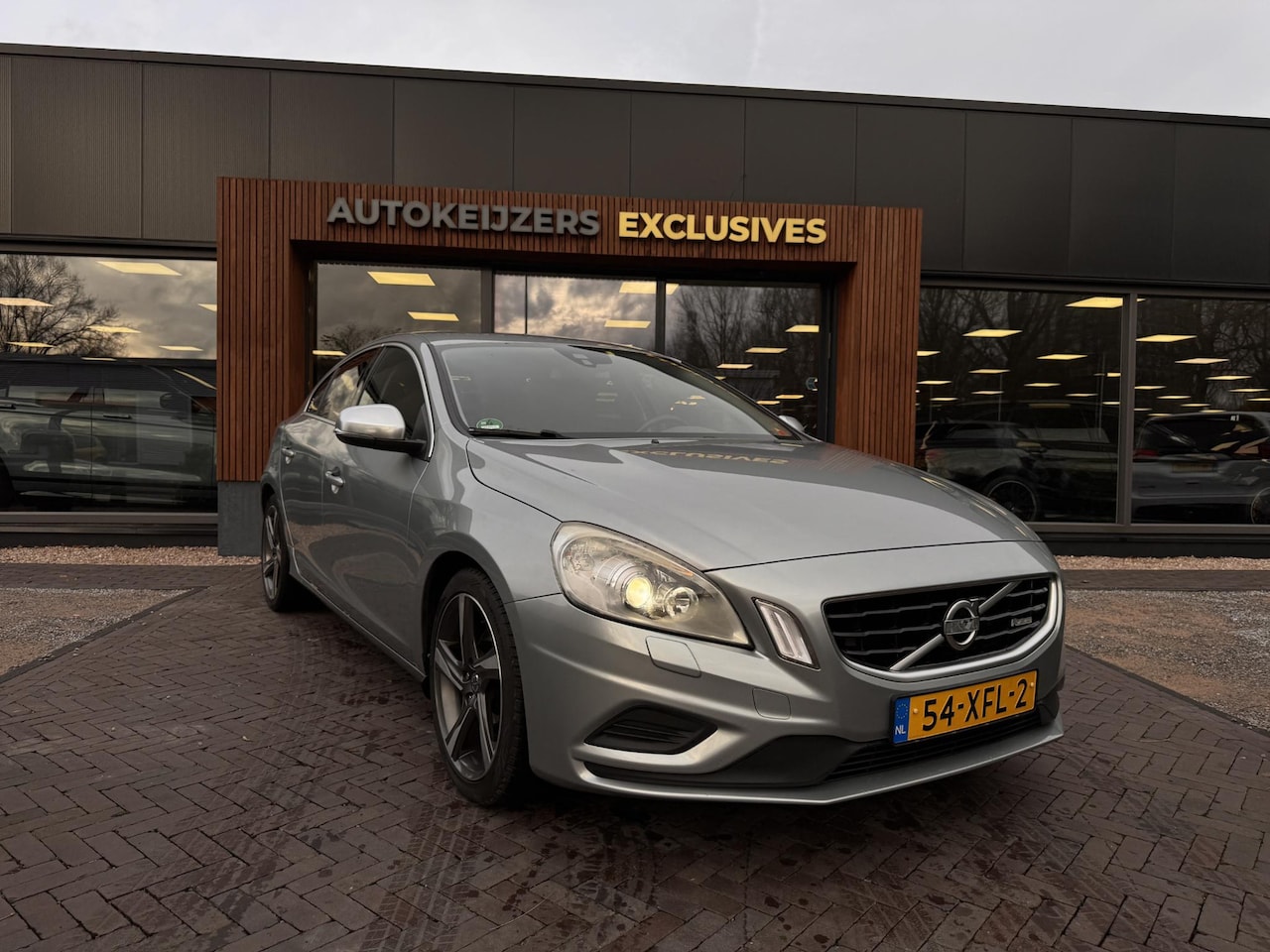 Volvo S60 - 1.6 T3 R-Design Leer Navi trekhaak - AutoWereld.nl