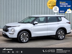 Mitsubishi Outlander - 2.4 PHEV Pure / Gratis Afneembare Trekhaak t.w.v. €1.449, - / €6.000, - Voordeel Op Nieuwp