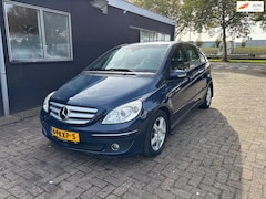 Mercedes-Benz B-klasse - 150 AUTOMAAT LEES