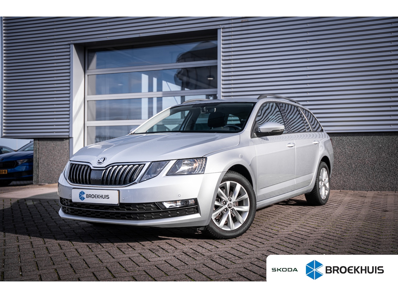 Skoda Octavia Combi - 1.5 TSI 150pK DSG Greentech Ambition | Airco (automatisch) | Navigatiesysteem | Trekhaak - AutoWereld.nl