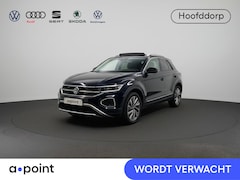 Volkswagen T-Roc - 1.5 TSI Style 150 pk Automaat (DSG) | Navigatie | Panoramadak | Parkeersensoren (Park assi