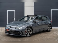 Volkswagen Golf - 1.5 eTSI R-Line|IQ||Pano|Dealer onderhouden